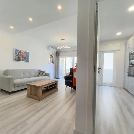 Paraiso Sol Rocha Beach Apartment 1 *